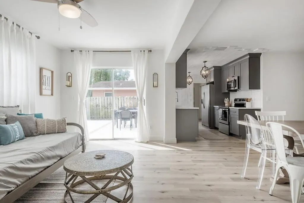 Prázdninový dům 235 E Overbrook Drive Largo